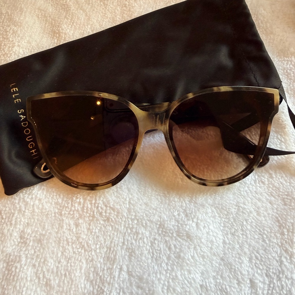 Lele Sadoughi Brown Sunglasses